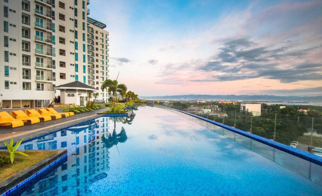 C Suites At Mactan Newtown Lapu-Lapu City Dış mekan fotoğraf