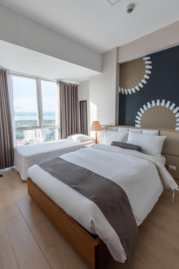 C Suites At Mactan Newtown Lapu-Lapu City Dış mekan fotoğraf